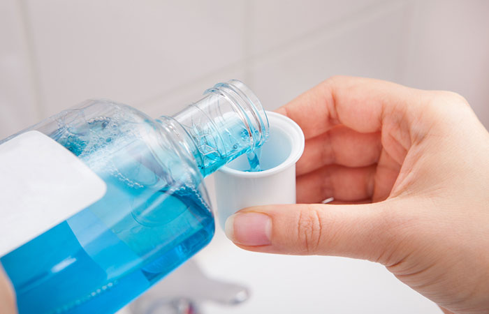 Nước súc miệng có tác dụng trị khuẩn rất tốt