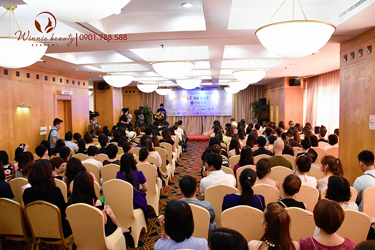 Sự đông đảo hiệp hội phát triển đào tạo nghề làm đẹp Việt Nam