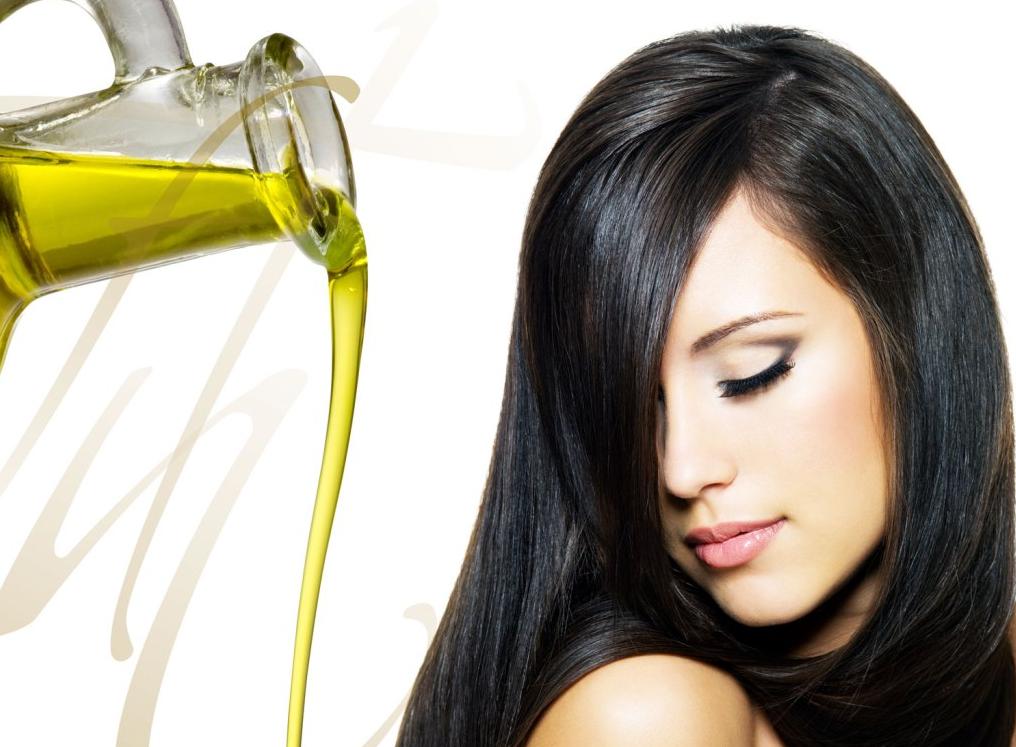 Các loại tinh dầu tự nhiên như dầu oliu, dầu dừa, dầu jojoba sẽ giúp tóc giảm xơ rối, gãy rụng.