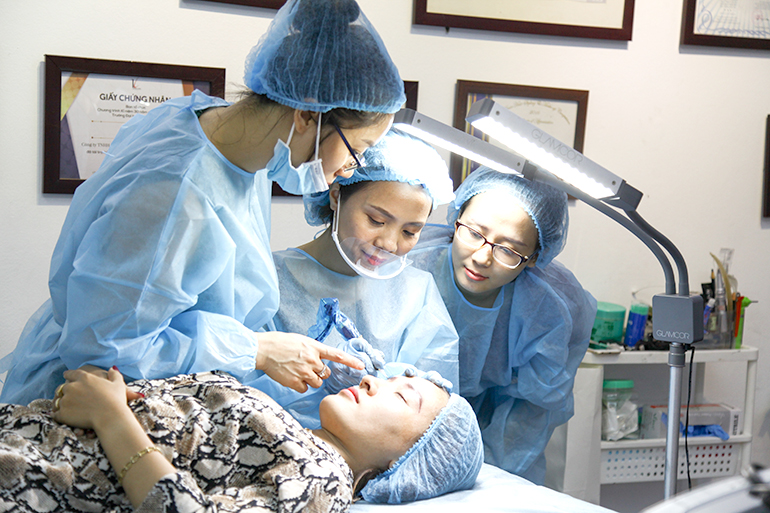 thuc hanh hairstroke tren mau